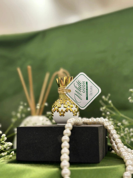 White Oud Attar Zenara